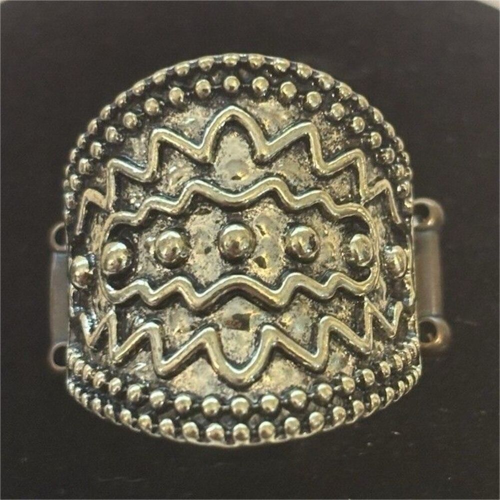 Gold Tone Wide Dome Band Ring Beaded Border Zigzag Pattern Metal Adjustable Band